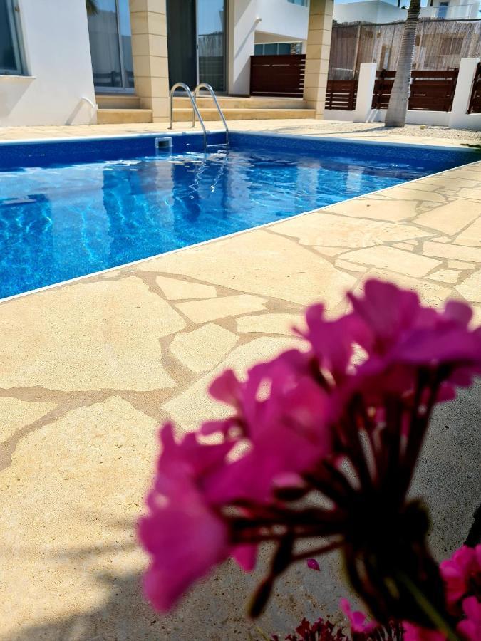Modern Villa, 4 Bedrooms, Private Pool, Close To Coral Bay Strip Pegeia Eksteriør billede